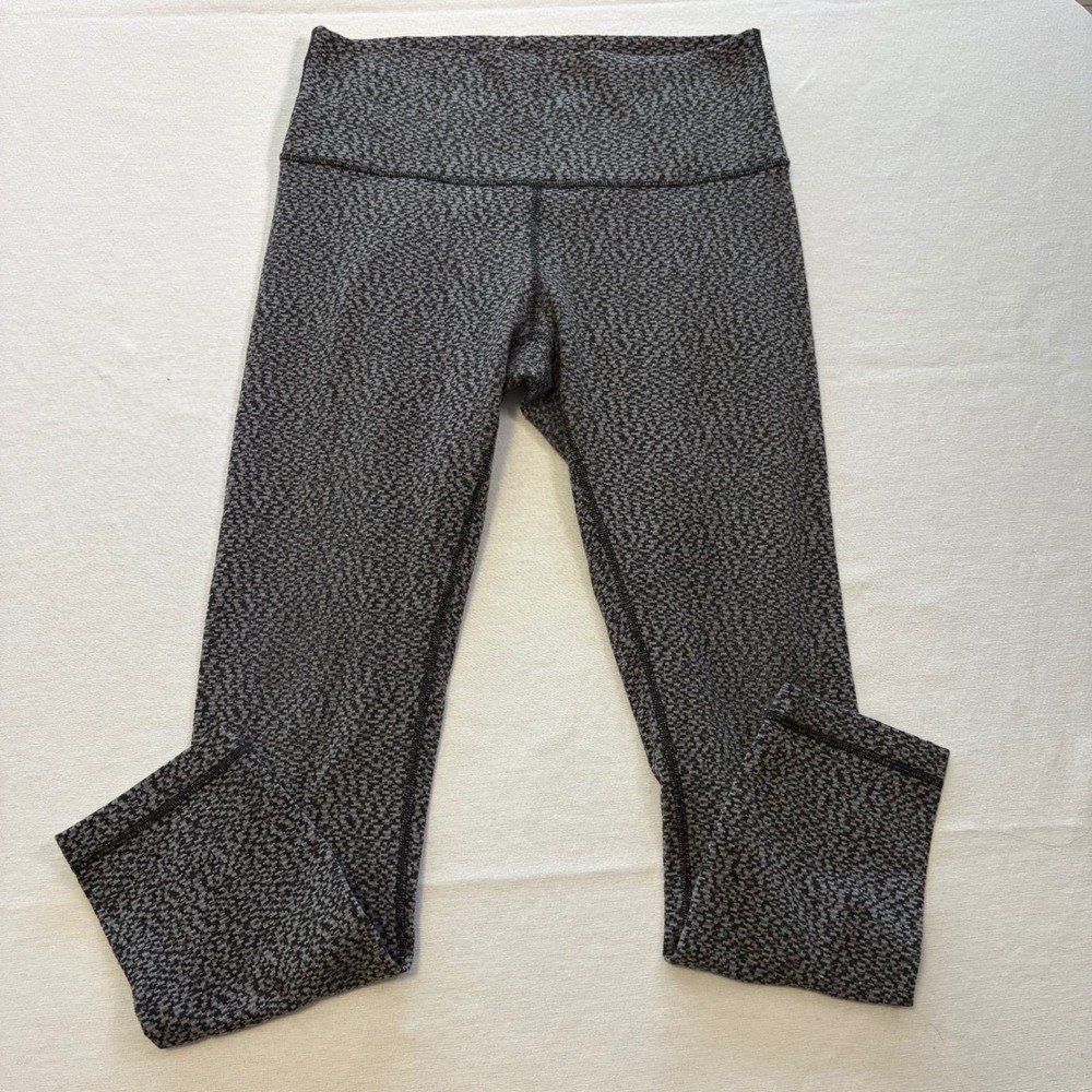 Lululemon Leggings Grey/Black Size 8, MSRP $98
